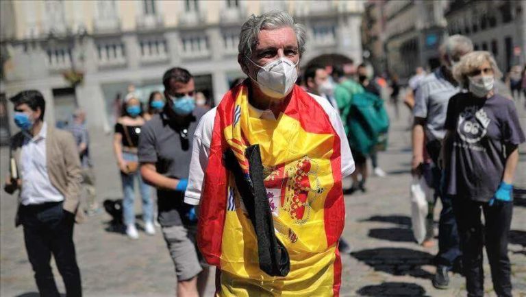 Ισπανία: Νέο ρεκόρ κρουσμάτων με 60.041 μολύνσεις, υποχρεωτική μάσκα σε εξωτερικούς χώρους