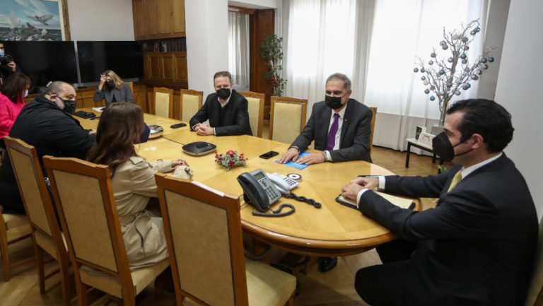 Πλεύρης: «Καμία αλλαγή στα γήπεδα τώρα – Φίλαθλοι υπομονή αυτό το δεκαπενθήμερο»