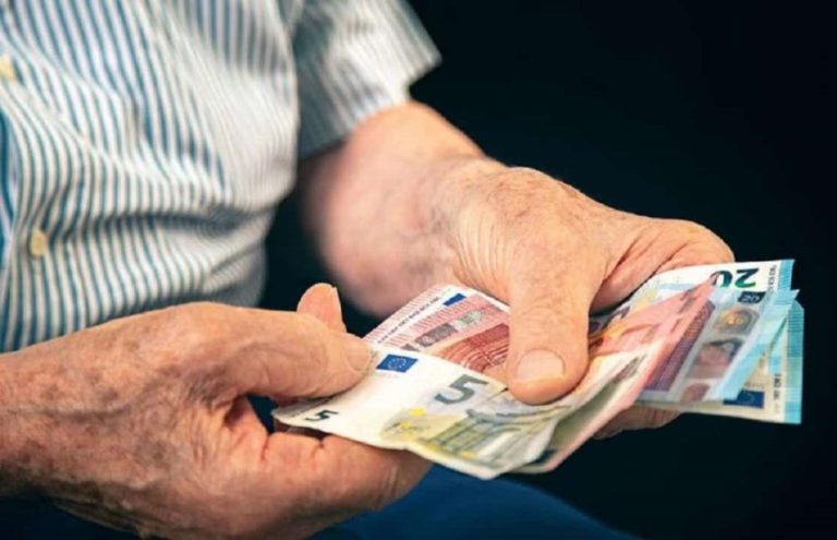 Κοινωνικό μέρισμα: Πότε θα καταβληθούν τα 250 ευρώ στους χαμηλοσυνταξιούχους