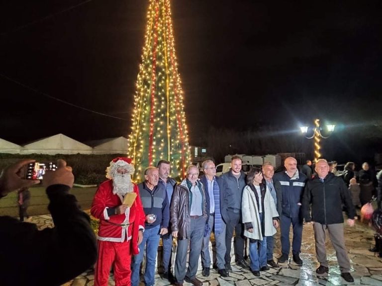 Φωταγώγηση Χριστουγεννιάτικου δένδρου στο Γεράνι Δήμου Πλατανιά