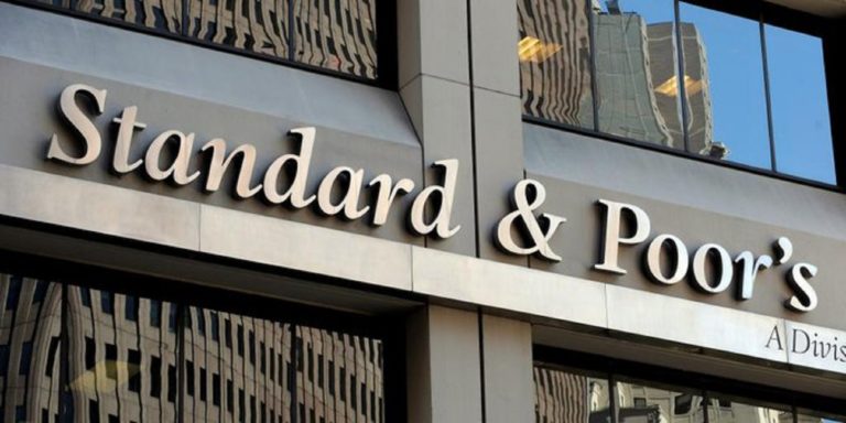 Τουρκία: Υποβάθμιση από τον S&P – Προειδοποίηση για επιδείνωση του πληθωρισμού