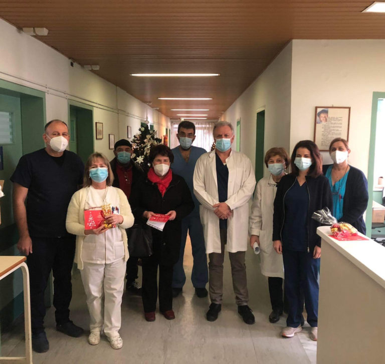 Το Νοσοκομείο Καρδίτσας επισκέφθηκε κλιμάκιο της Ν.Ε. του ΣΥΡΙΖΑ – Π.Σ. για στήριξη και ευχές