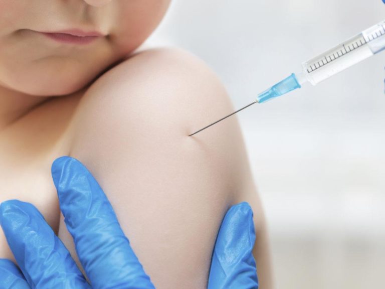 Νοσοκομείο Βόλου: Ξεκινά το πρόγραμμα παιδικού εμβολιασμού