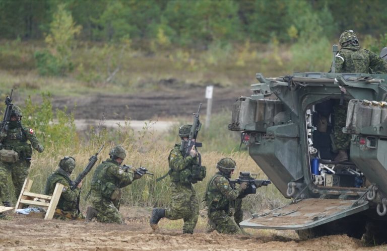Ομάδα μάχης του ΝΑΤΟ στη Λιθουανία ενώνεται με τον αμερικανικό στρατό για άσκηση