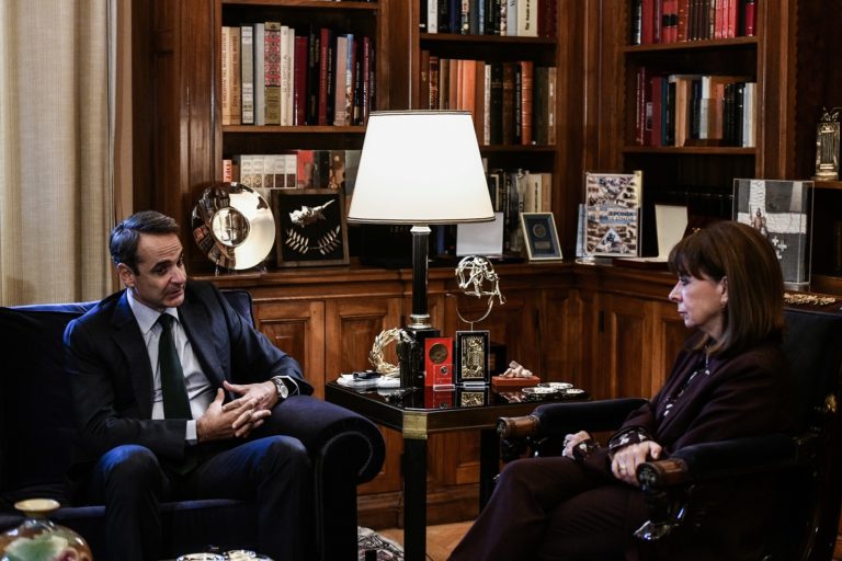 Συνάντηση Μητσοτάκη – Σακελλαροπούλου τη Δευτέρα