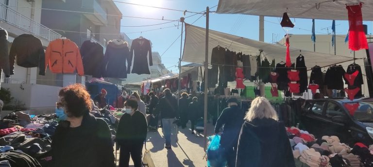 Ηράκλειο: “Κούρσα τρόμου” σε λαϊκή αγορά από 24χρονο οδηγό ΙΧ – “Από θαύμα δεν είχαμε θύματα”