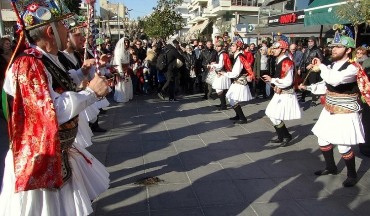 Θεσσαλονίκη: Αναβιώνουν διαδικτυακά οι Μωμόγεροι στον Δήμο Καλαμαριάς