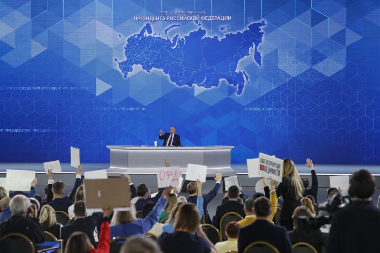 Ρωσία: Μαραθώνια η ετήσια συνέντευξη Τύπου του Πούτιν — Ποια θέματα βρέθηκαν στο επίκεντρο