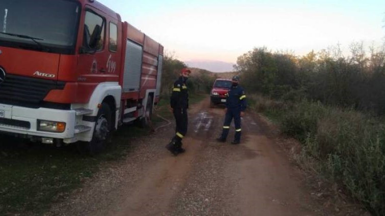 Μάχη για να τεθεί υπό πλήρη έλεγχο πυρκαγιά στο Μελιδόνι Ρεθύμνου δίνουν οι πυροσβέστες