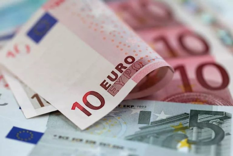 Πώς θα δοθεί το επίδομα των 250 ευρώ σε χαμηλοσυνταξιούχους, ανασφάλιστους υπερήλικες και ΑΜΕΑ