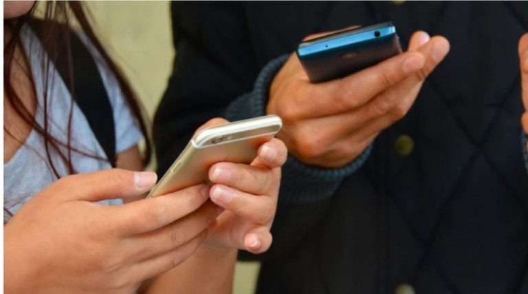 Φθηνότερη η κινητή και καρτοκινητή τηλεφωνία: Ενιαίο τέλος 10% για όλους