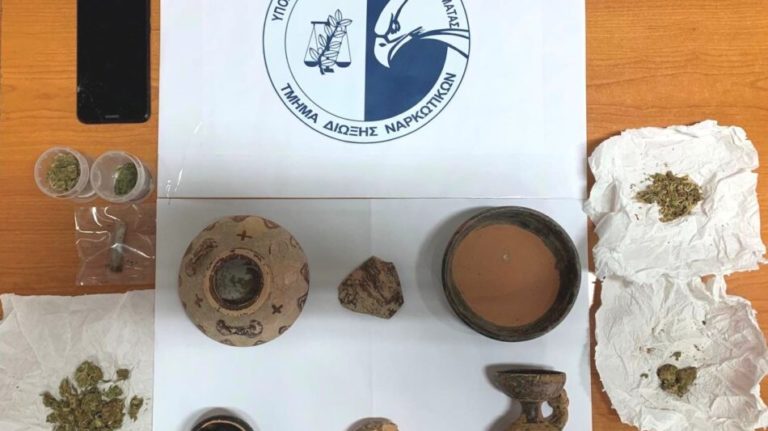 Καλαμάτα: Δύο συλλήψεις για ναρκωτικά και παράβαση νομοθεσίας για την προστασία αρχαιοτήτων