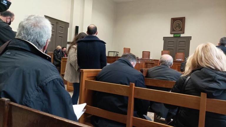 Πάτρα: Αναβολή στη δίκη του 42χρονου που κατηγορείται για ξυλοδαρμό της συζύγου του (ΦΩΤΟ)