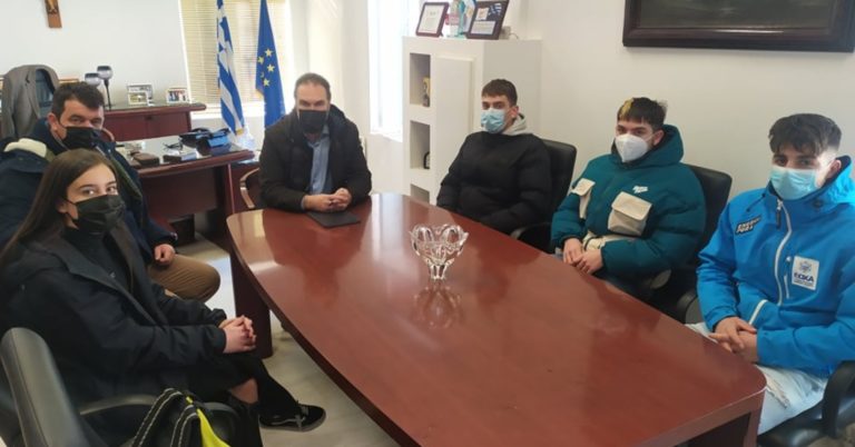 Φλώρινα: Στον Δήμαρχο οι μαθητές με αίτημα για μοριοδότηση (video)