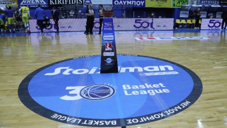 Τρία κρούσματα κορονοϊού στο Περιστέρι
