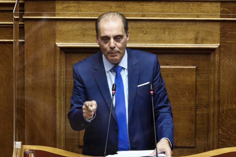 Στην Βουλή φέρνει ο Κ. Βελόπουλος το θέμα των κλινών στη ΜΕΝ Νεογνών στη Λάρισα