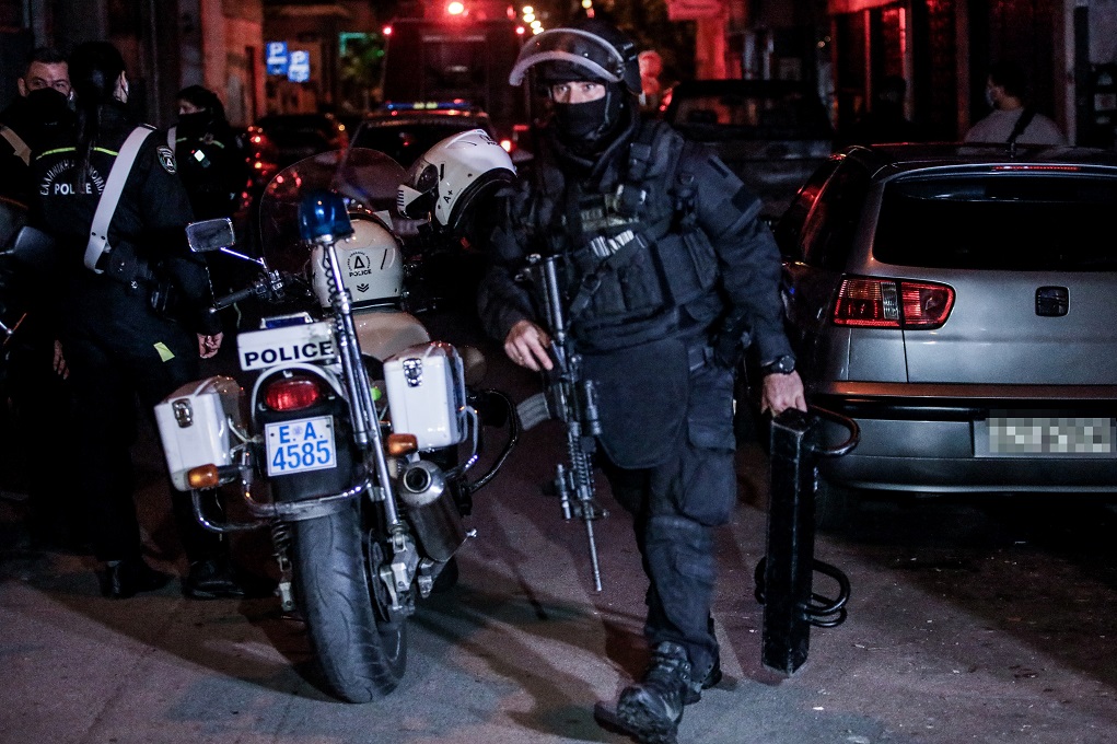 Δολοφονήθηκε 35χρονος στο Μοσχάτο μπροστά στη γυναίκα και το παιδί του Δολοφονήθηκε 35χρονος στο Μοσχάτο μπροστά στη γυναίκα και το παιδί του