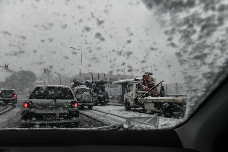 Δήμαρχος Κηφισιάς: Οι δήμοι βοηθούν σε μετακινήσεις για ιατρικούς σκοπούς