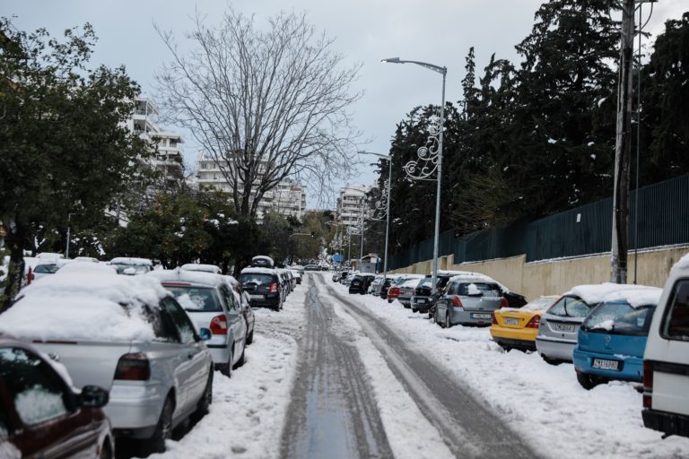 Κακοκαιρία: Τι ισχύει για εργαζομένους, εργοδότες και για την πληρωμή των αποδοχών