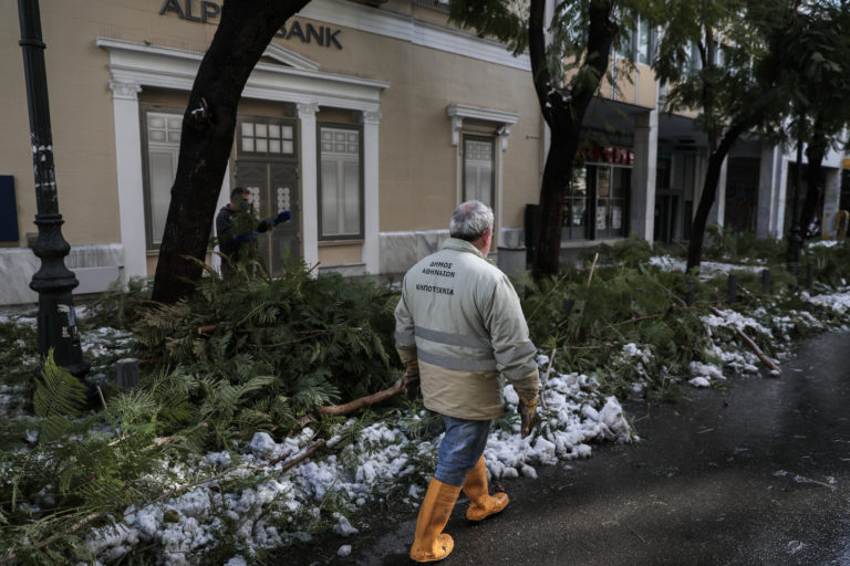 Κακοκαιρία «Ελπίδα»: Πού συνεχίζονται τα προβλήματα ηλεκτροδότησης