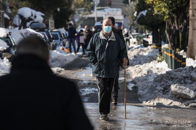 Σταμάτης Παπαδάκης (ΚΑΤ): Δεν είμαστε εκπαιδευμένοι για πτώσεις στον πάγο – Οι ασφαλέστεροι τρόποι