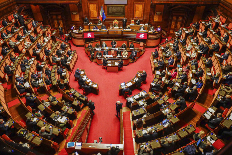 Ιταλία – Προεδρικές εκλογές: Πώς θα ψηφίσουν οι βουλευτές και γερουσιαστές που νοσούν από κορονοϊό