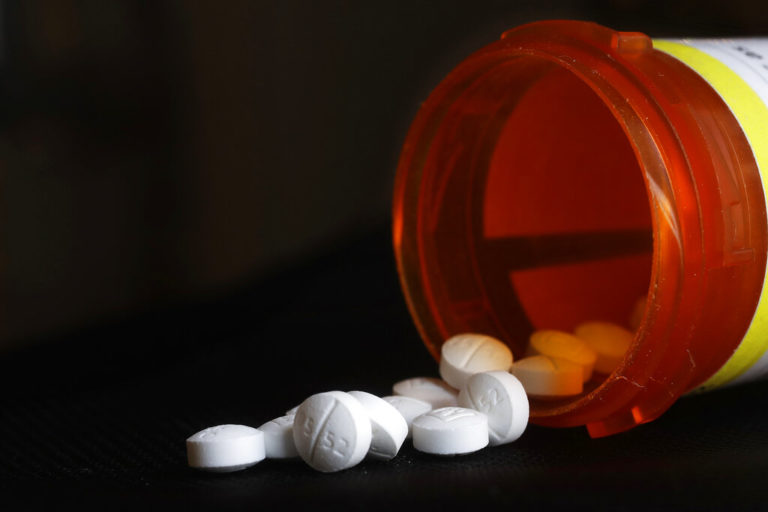 Ο ΕΜΑ συνιστά άδεια κυκλοφορίας, υπό όρους, για τo χάπι Paxlovid της Pfizer