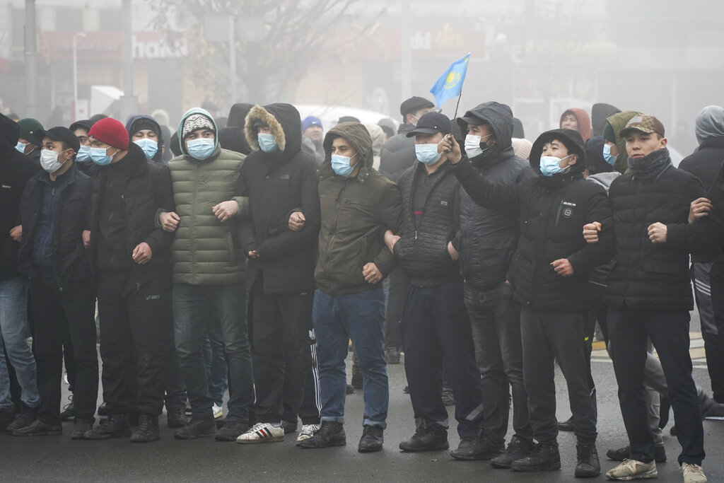 ΕΕ για Καζακστάν: Έκκληση για υπευθυνότητα και αυτοσυγκράτηση