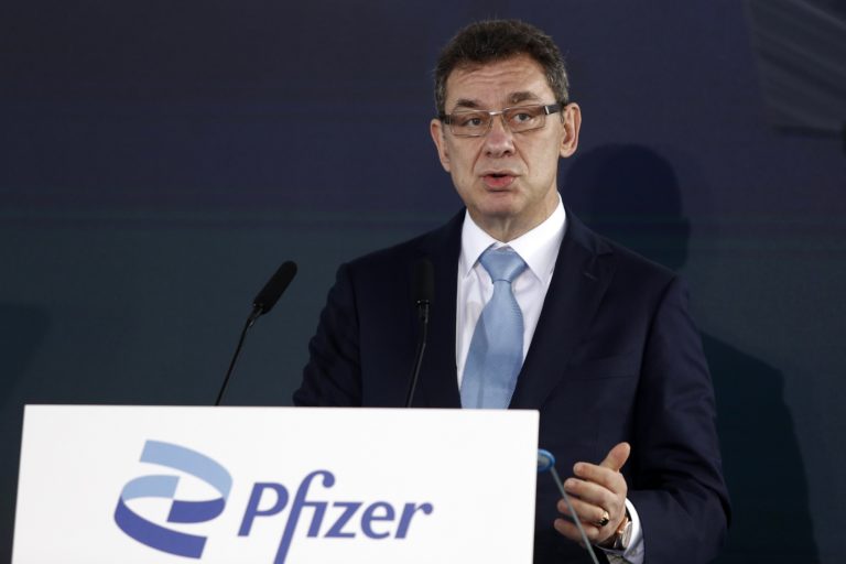 Α. Μπουρλά: Ο νέος κορονοϊός θα συνεχίσει να κυκλοφορεί για πολλά χρόνια – Επένδυση της Pfizer στη Γαλλία