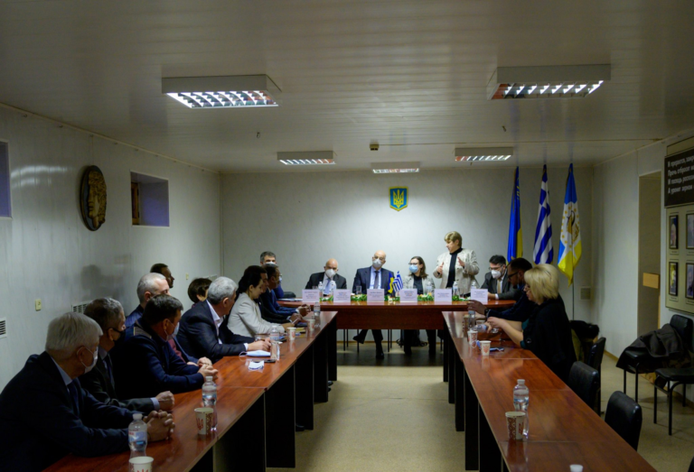 Μήνυμα Ν. Δένδια από την Ουκρανία: Η Ελλάδα στηρίζει τους ομογενείς, ιδιαίτερα σε κρίσιμες στιγμές