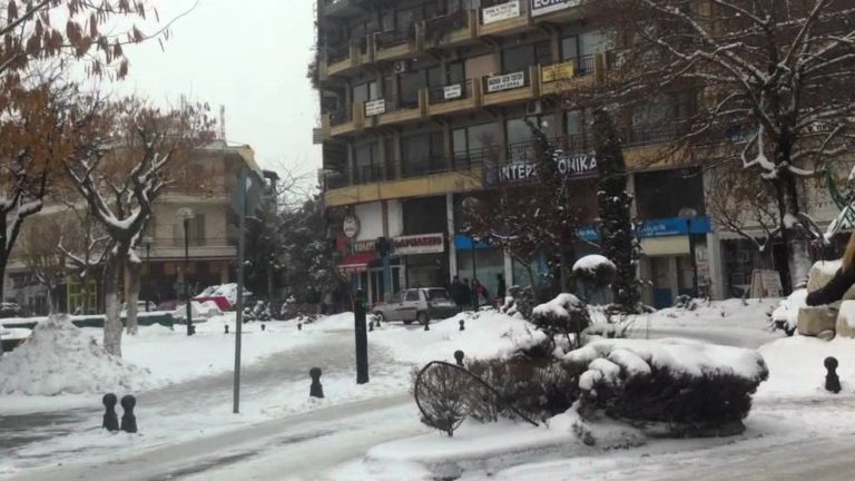Κοζάνη: Ο ισχυρός παγετός κλείνει τα σχολεία στην Εορδαία – Μία ώρα μετά στο Δήμο Κοζάνης
