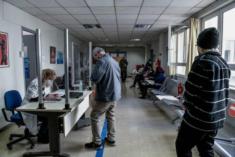 Άνοιξε η πλατφόρμα για 4η δόση στους ανοσοκατασταλμένους- Ποιοι υπάγονται στην κατηγορία