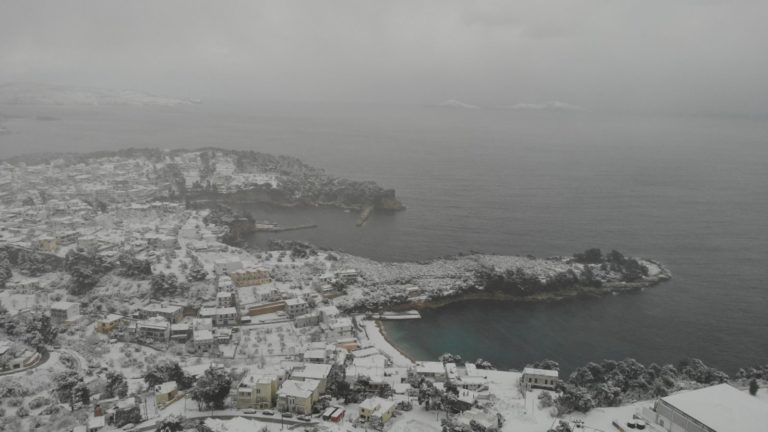 Χιονόπτωση χωρίς προβλήματα στην Αλόννησο (video & photos)