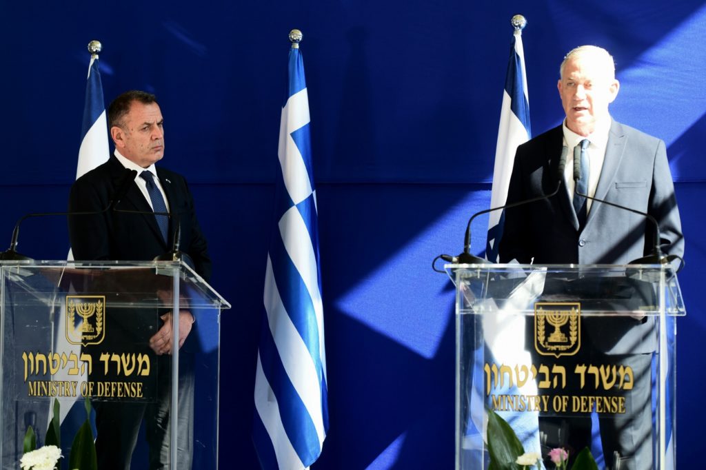 Σε καραντίνα ο Ν. Παναγιωτόπουλος μετά την επιστροφή από το Ισραήλ – Θετικός στον κορονοϊό ο Ισραηλινός υπουργός Άμυνας
