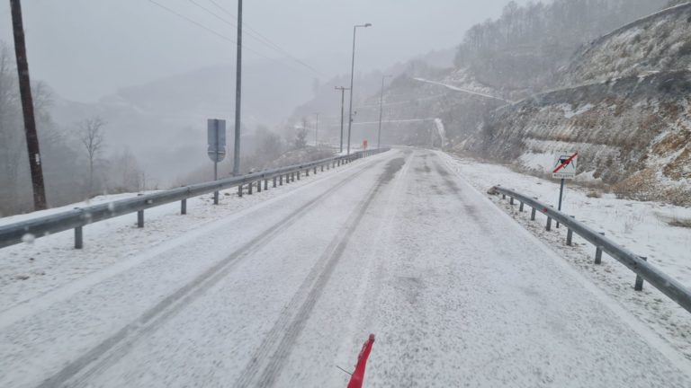 Ροδόπη: Χιόνι στα ορεινά και παγετός στα πεδινά