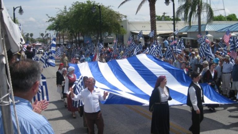 Ομαλά  προχωρεί η προετοιμασία για την ελληνική παρέλαση στο Τάρπον Σπρινγκς