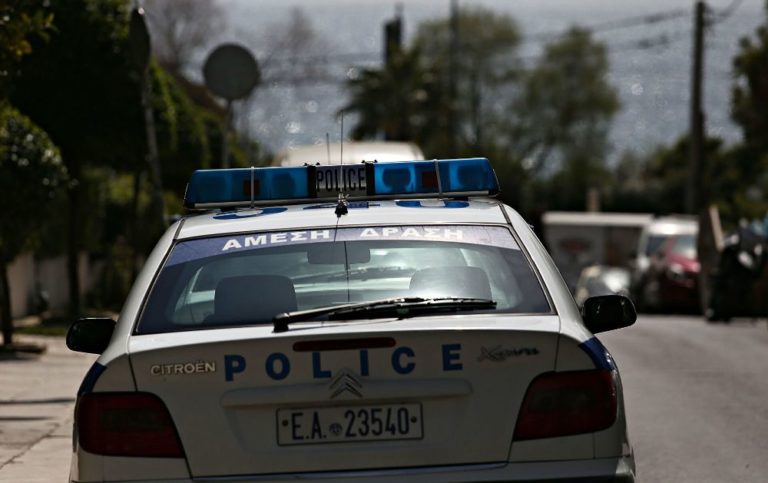Κηφισιά: Εισέβαλαν ένοπλοι σε διαγνωστικό κέντρο και άδειασαν τα ταμεία (video)