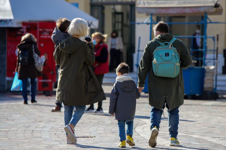 ΕΟΔΥ: Οι απαντήσεις στις πιο συχνές ερωτήσεις για τον κορονοϊό