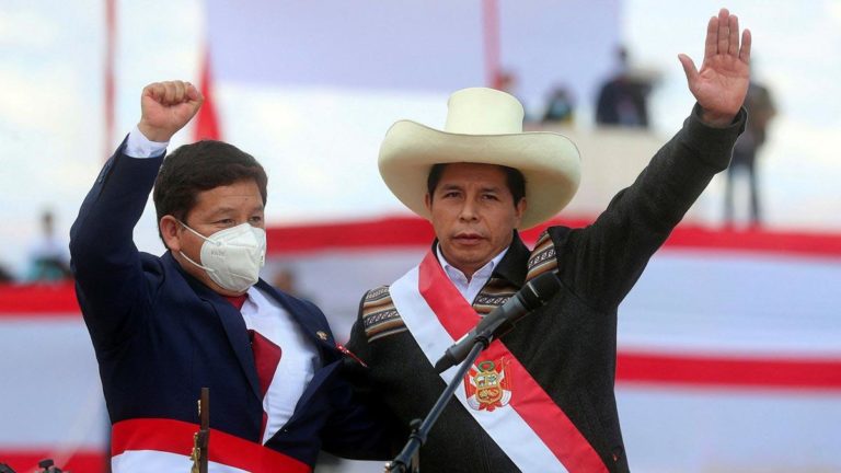 Περού: Υπό έρευνα ο Πρόεδρος