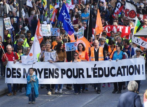 Γαλλία: Μαύρη Πέμπτη, απεργία εκπαιδευτικών
