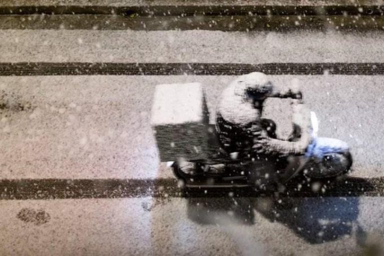 Κρήτη: Ζητούν να σταματήσουν οι ταχυμεταφορές σε συνθήκες χιονιά
