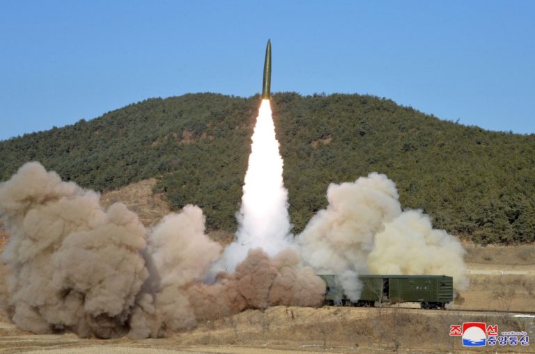 Εκτόξευση δύο πυραύλων από τη Βόρεια Κορέα