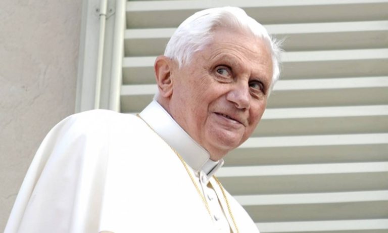 Καθολική Εκκλησία για υποθέσεις σεξουαλικής κακοποίησης: Πόρισμα επιβαρύνει τον Πάπα Βενέδικτο XVI