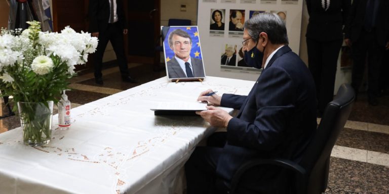 Κύπρος: Ο Πρόεδρος Ν. Αναστασιάδης υπέγραψε το βιβλίο συλλυπητηρίων για τον David Sassoli