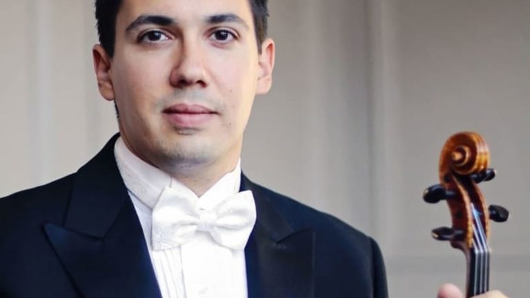 Έλληνας βιολιστής, κεντρικός σολίστ της Συμφωνικής Ορχήστρας Ντιτρόιτ