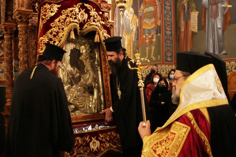 Καλαμάτα: Ξεκίνησαν οι εορταστικές εκδηλώσεις για την Πολιούχο Παναγία Υπαπαντή