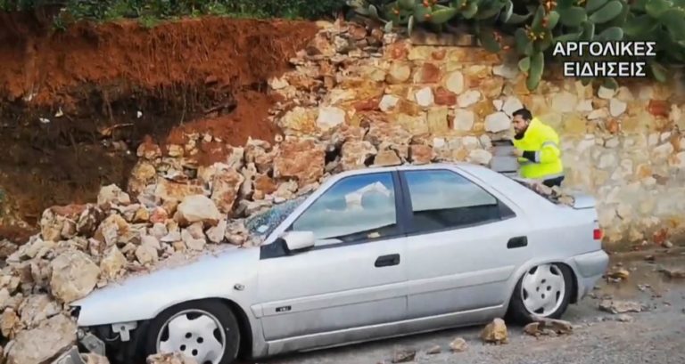 Αργολίδα: Κατέρρευσε μάντρα στο Τολό και καταπλάκωσε αυτοκίνητο (video)