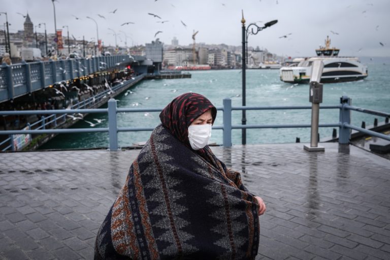 Τουρκία: Αρνητικό ρεκόρ με 77.722 νέα κρούσματα