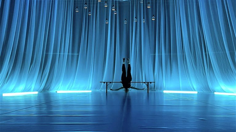 Νατάσα Φραντζή και Αλέξης Κυριακούλης στο Ter Dilft του Βελγίου με την παράσταση «Under Pressure»