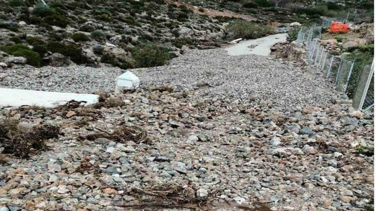 Προβλήματα στην Κάλυμνο από τις έντονες βροχοπτώσεις – Να κηρυχθεί σε κατάσταση έκτακτης ανάγκης ζητά η Περιφέρεια